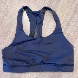 Lululemon bra size 4